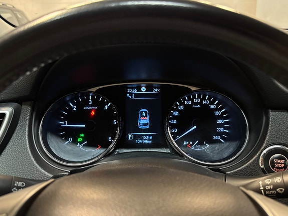 Nissan X-Trail 16 of 27