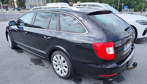 Skoda Superb 3 of 7