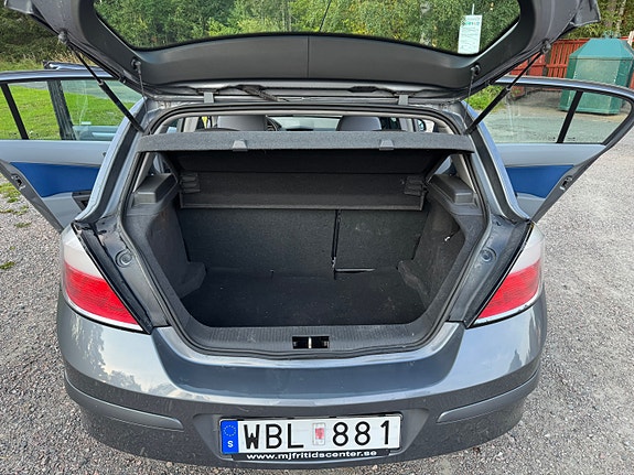 Opel Astra 9 of 13