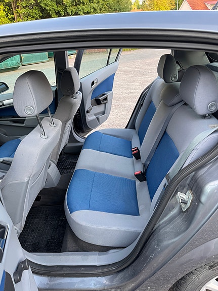 Opel Astra 8 of 13