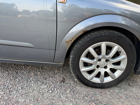 Opel Astra 13 of 13