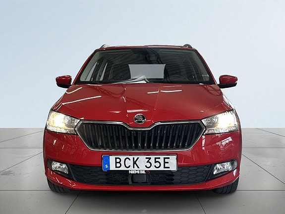 Skoda Fabia 2 of 18