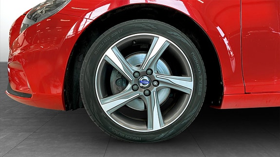 Volvo V40 9 of 20