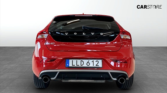 Volvo V40 7 of 20