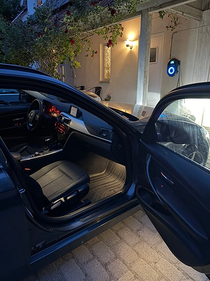 BMW 320d 6 of 8