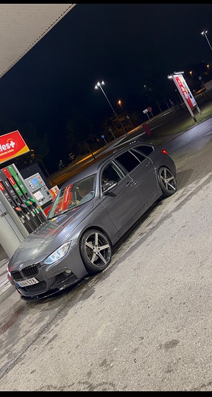 BMW 320d 3 of 8