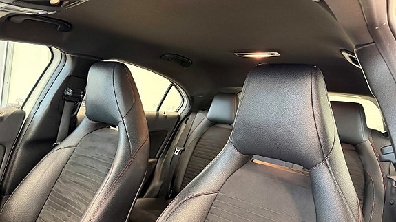 Mercedes-Benz A200 d 12 of 18