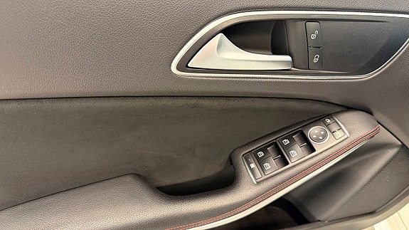 Mercedes-Benz A200 d 8 of 18
