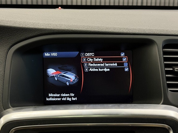 Volvo V60 22 of 26