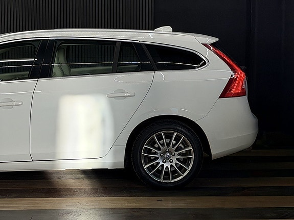 Volvo V60 7 of 26