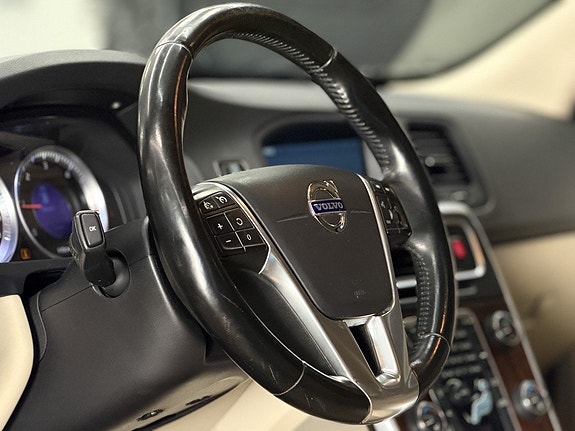 Volvo V60 13 of 26