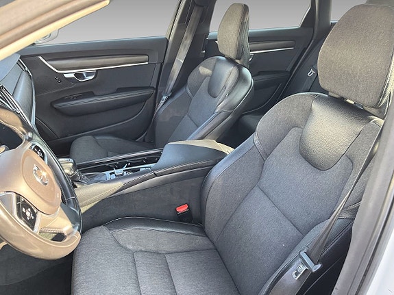 Volvo V90 Cross Country 9 of 19