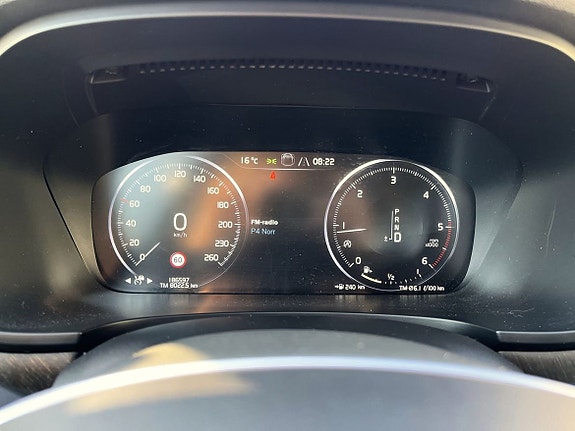 Volvo V90 Cross Country 15 of 19