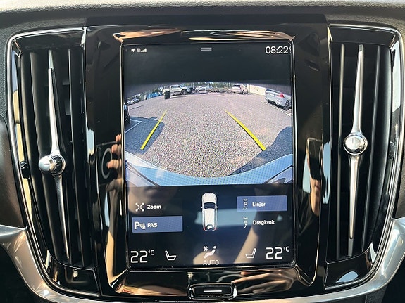 Volvo V90 Cross Country 17 of 19