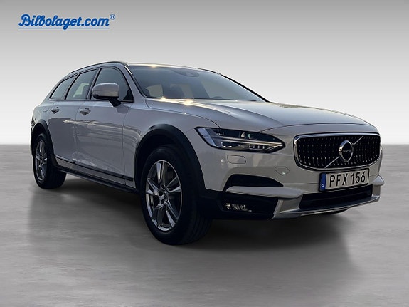 Volvo V90 Cross Country 3 of 19