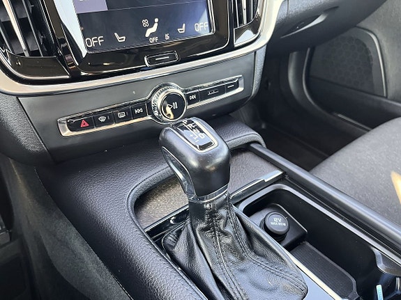 Volvo V90 Cross Country 18 of 19