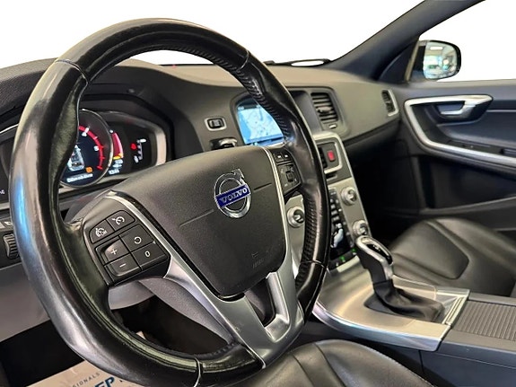 Volvo V60 Cross Country 9 of 9