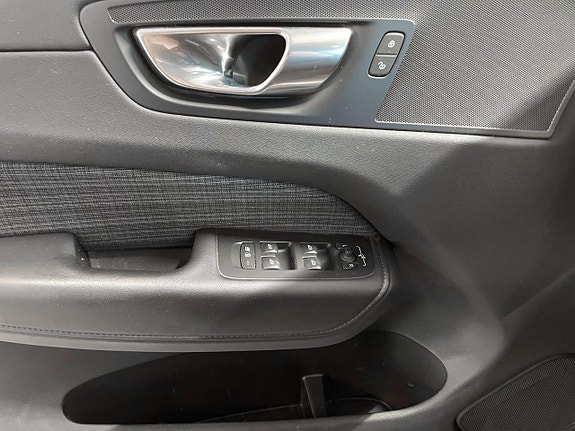 Volvo XC60 24 of 24