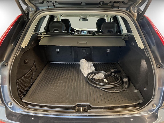 Volvo XC60 14 of 24