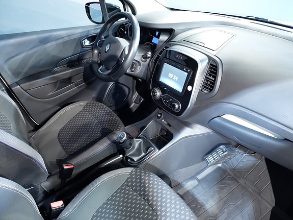 Renault Captur 6 of 9