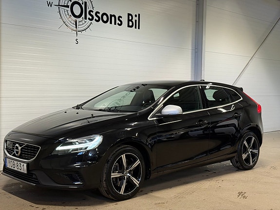 Volvo V40 3 of 16