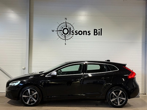 Volvo V40 4 of 16