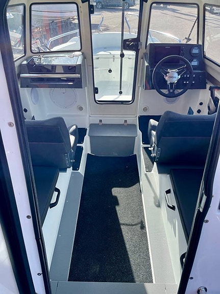 Yamarin 60 Cabin Cross Yamaha F150 XB 5 of 8