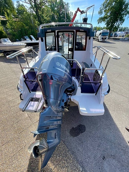 Yamarin 60 Cabin Cross Yamaha F150 XB 2 of 8
