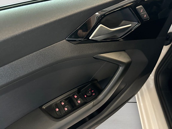 Audi A1 8 of 17