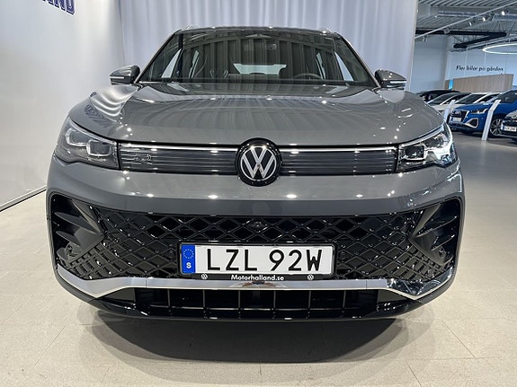 Volkswagen Tiguan 4 of 19