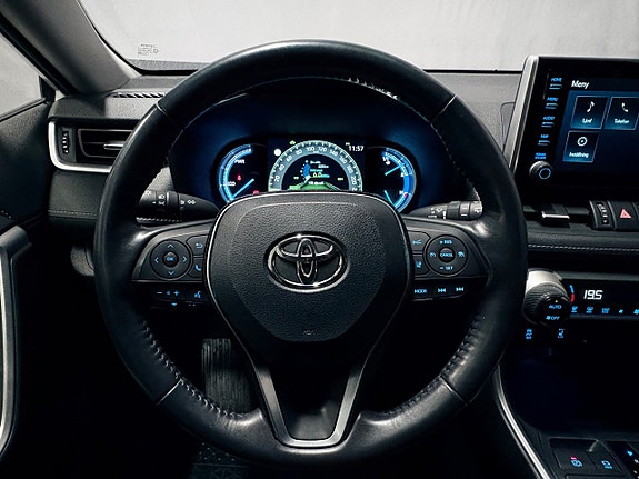 Toyota RAV4 14 of 27