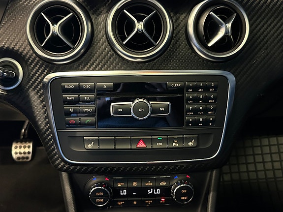 Mercedes-Benz A200 22 of 28