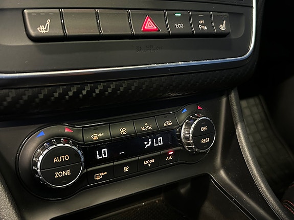 Mercedes-Benz A200 23 of 28
