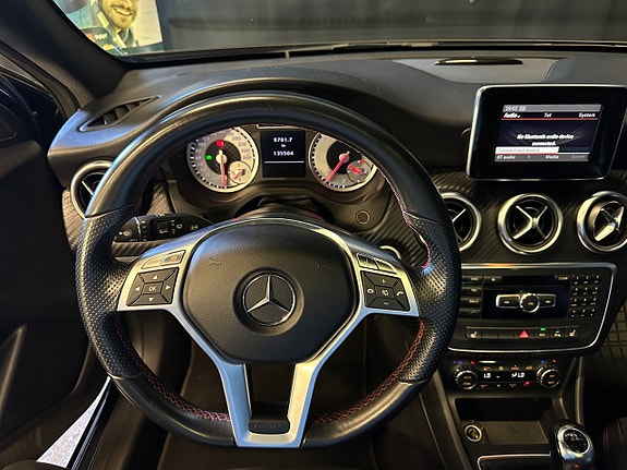 Mercedes-Benz A200 16 of 28