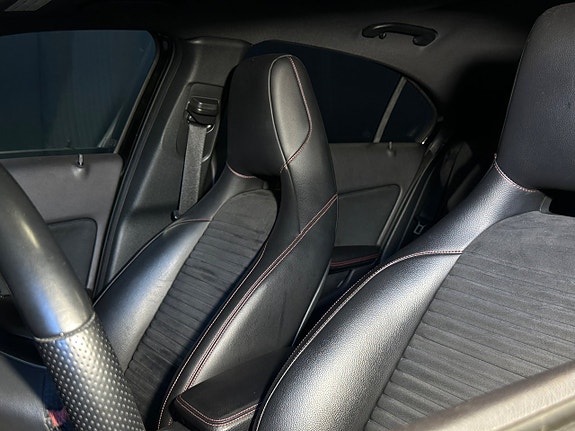 Mercedes-Benz A200 13 of 28