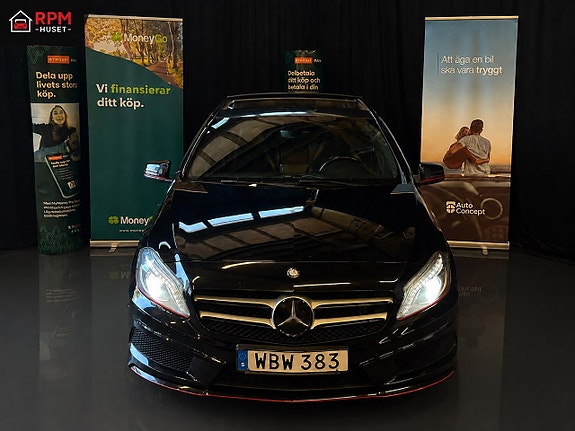 Mercedes-Benz A200 2 of 28