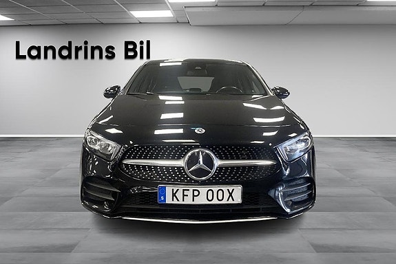 Mercedes-Benz A180 2 of 16