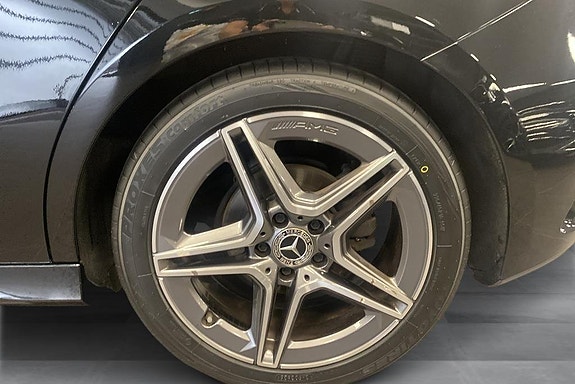 Mercedes-Benz A180 15 of 16
