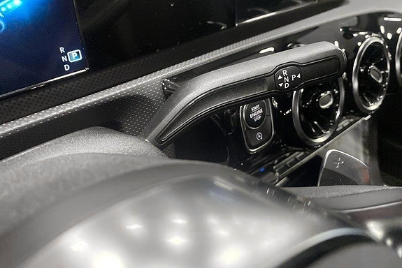 Mercedes-Benz A180 12 of 16