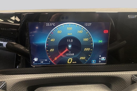 Mercedes-Benz A180 10 of 16