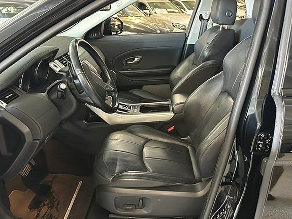 Land Rover Range Rover Evoque 7 of 12