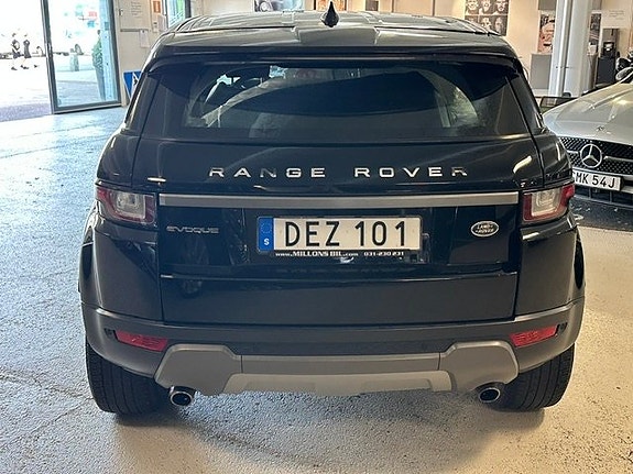 Land Rover Range Rover Evoque 8 of 12