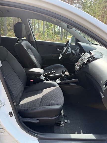 Kia Ceed 6 of 8