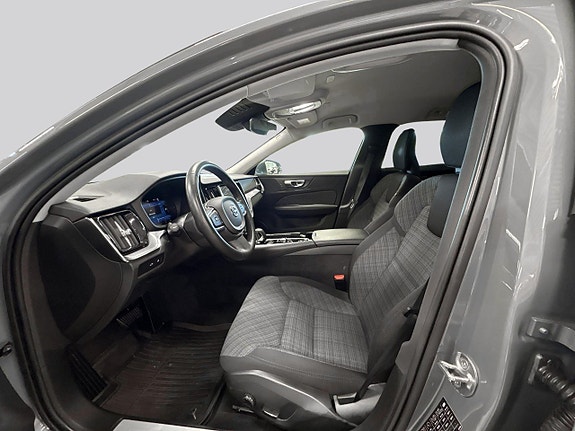 Volvo V60 8 of 21