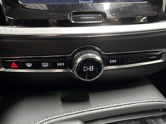 Volvo V60 13 of 21