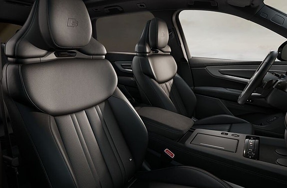 Audi Q9 5 of 6