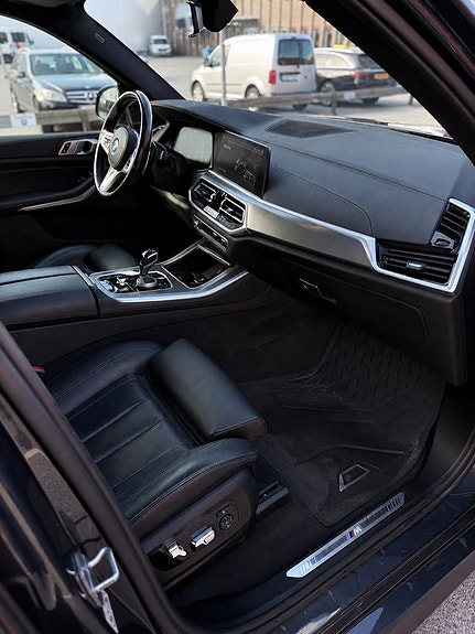 BMW X5 12 of 24