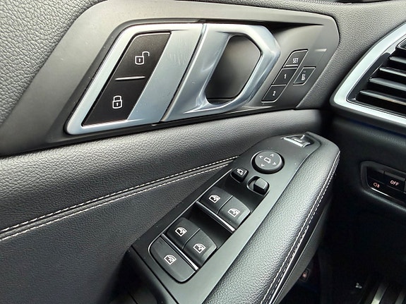BMW X5 23 of 24