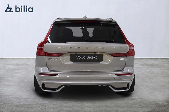 Volvo XC60 10 of 30