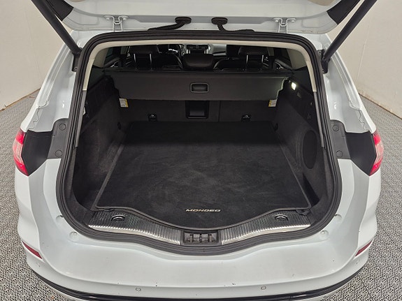 Ford Mondeo 11 of 11